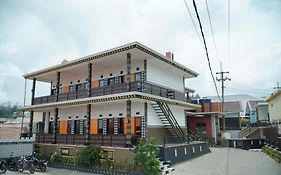 Parama Bromo Hotel